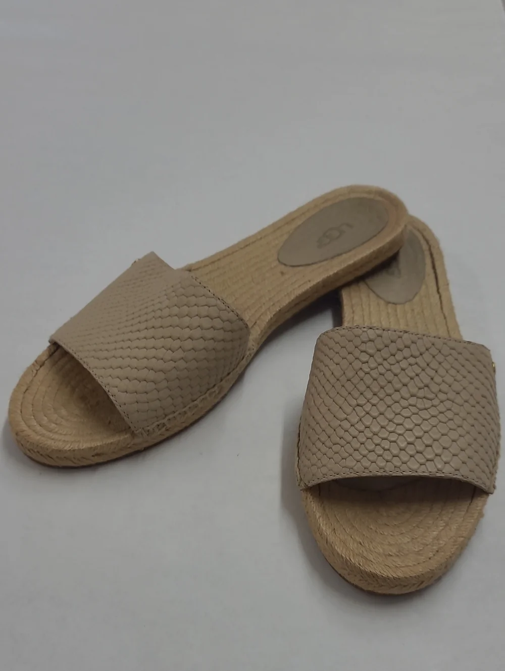UGG stylish neutral